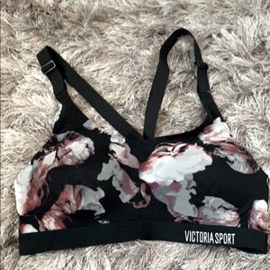 VS Sports Bra